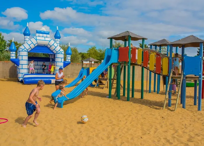 Mobile Homes By Kelair At Camping Sol A Go Go אתר קמפינג סנט-אילר-דה-רייה